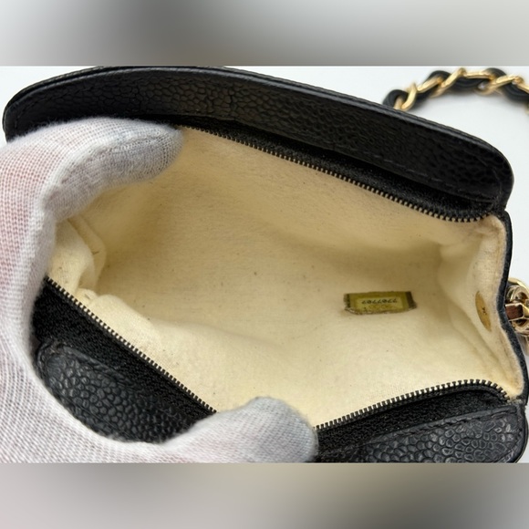Authentic Chanel Caviar Leather Mini Pochette on Unbranded Added Wrist Strap - Picture 5 of 6